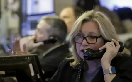 Essential Insights for Canadian Investors Before Today’s Market Opens