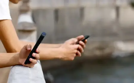 Survey Reveals Half of Canadians Rely on AI for Health Information