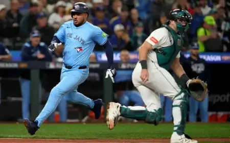 Jays’ Santander Faces 5-6 Month Recovery Following Shoulder Surgery