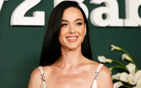 Katy Perry Shares Loved-Up Moments with Justin Trudeau in New Photos