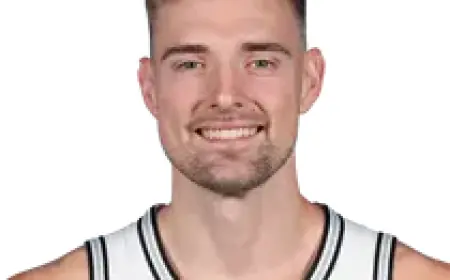 Micah Potter’s Hip Injury Casts Doubt on Tuesday’s Game