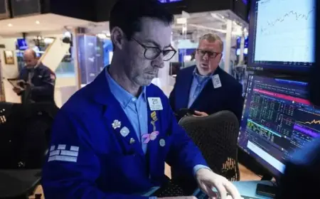 Delayed Jobs Report Sparks ‘Goldilocks’ Optimism Amid Market Tension