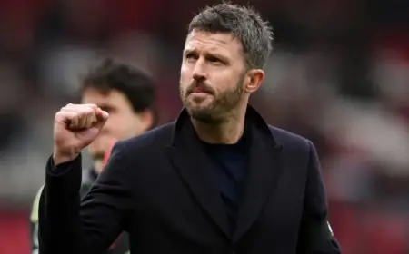 Gary Neville: Man United Won’t Rush Manager Choice Despite Wins, Says Carrick