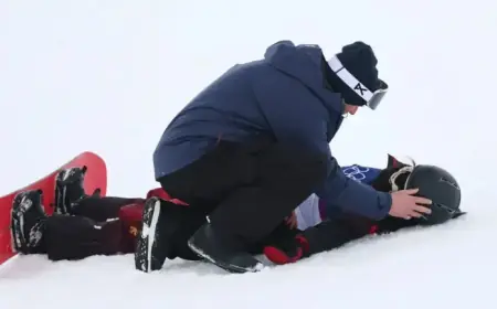 Snowboarder Rescued by Emergency Sled After Major Halfpipe Crash