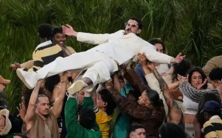 GOP Lawmakers Urge Investigation into Bad Bunny’s ‘Disgusting’ Halftime Show