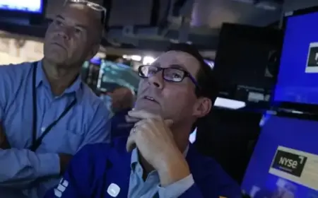 U.S. Stocks Fluctuate Amid Strong Jobs Report Impact