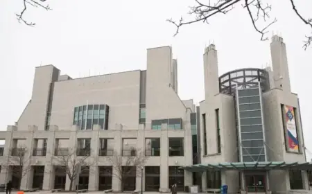 Ontario Ends Tuition Freeze, Increases Post-Secondary Funding