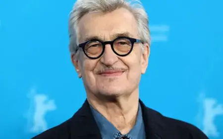 Filmmakers Urged to Remain Apolitical