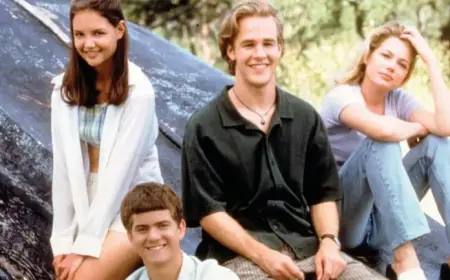 Katie Holmes Honors Dawson’s Creek Co-Star
