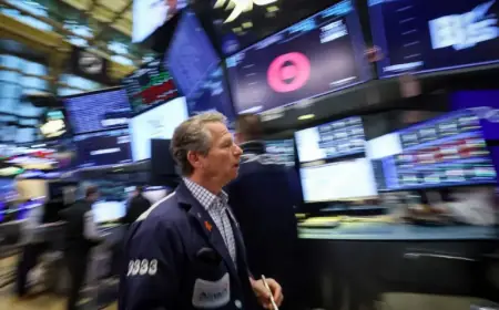 Stocks Steady as Robust U.S. Jobs Data Dents Fed Rate Cut Expectations