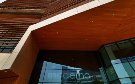 Moderna President Criticizes FDA for Skipping Flu Vaccine Review