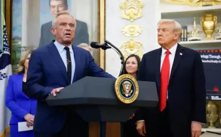 Trump’s Health Secretary Confesses to Snorting Cocaine Off Toilet Seats