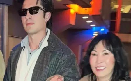 Hudson Williams Relishes Knicks vs. Pacers Game with Mom at Madison Square Garden