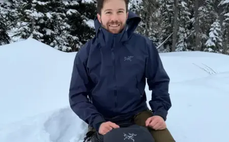 Arc’teryx Beta AR Review: Unveiling GORE-TEX Shell Performance