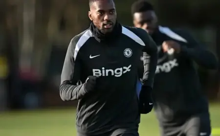 Rosenior Provides Updates on Tosin’s Return and Goalkeeper Status