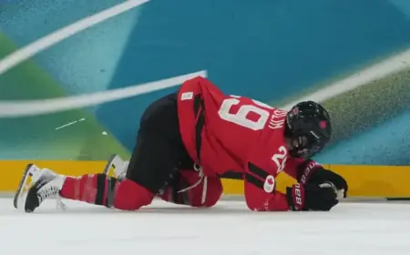 Marie-Philip Poulin Practices After Injury for Olympic Quarterfinals