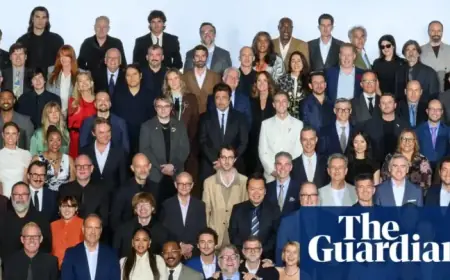 Guillermo del Toro Channels ‘Shining’ Photo with ‘Jazz Hands’ at Oscar Lunch