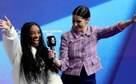 Simone Biles Attends 2026 Winter Olympics for Epic Men’s Free Skate Event