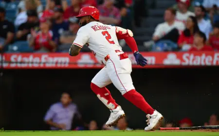 Brewers reach one-year agreement with Luis Rengifo, add infield versatility with 2027 option