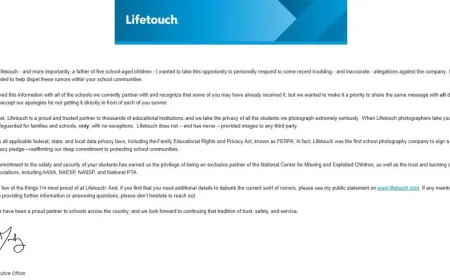 Lifetouch faces school photo cancellations after online claims and privacy fears