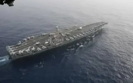 Alex G Captivates Fans with Shoeys and Singalongs