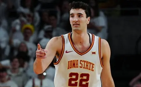 Milan Momcilovic Draws Pro Comparison to Former Kansas Sharpshooter