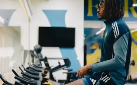 Mohamed Simakan Returns to Strengthen Al-Nassr Against Al-Fateh