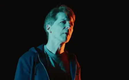 Critics Praise Sean Hayes’ Performance in The Unknown Off-Broadway