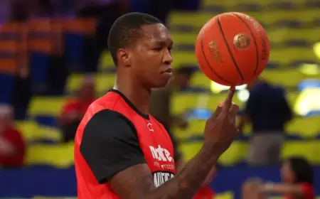 Kristian Doolittle to Guard Kendric Davis in Perth vs Sydney NBL Showdown