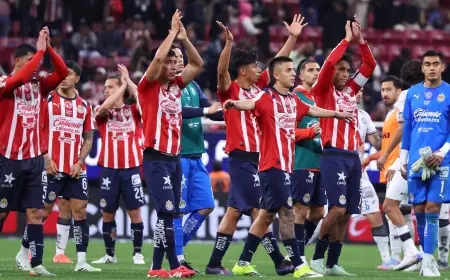 Chivas vs America — Armando González’s set-piece and Crouch-style robot celebration lift Chivas to 1-0 win