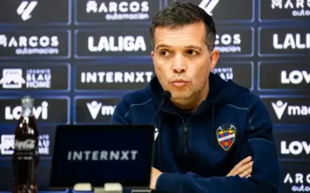 Luís Castro Highlights Fan Importance Ahead of Special Match