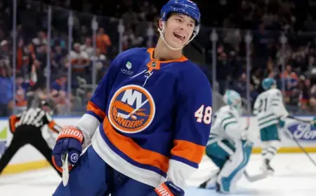 Chris Pronger Reacts to Matthew Schaefer’s Team Canada Omission