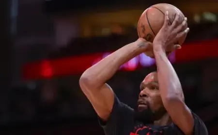 Kevin Durant Allegedly Trash Talks Teammates Using Burner Account in Group Chats