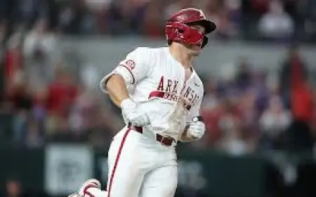 Arkansas baseball survives Texas Tech in 11-inning walk-off