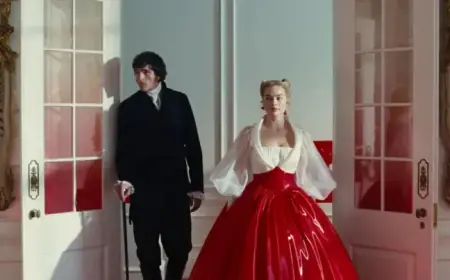 Review: ‘Wuthering Heights’ Adaptation Delivers a Simplified Experience