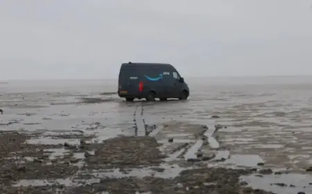 Amazon Driver Abandons Van on Treacherous UK Route