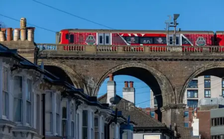 UK House Prices Stall Amid Decade-High Buyer Options