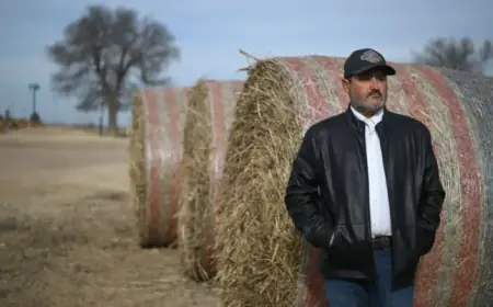 Kansas Community Backs Mayor Charged with Illegal Voting