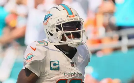 Tyreek Hill Becomes Free Agent After Dolphins Split; Patriots Among Potential Suitors