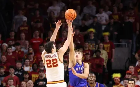 No. 5 Iowa State Stifles No. 9 Kansas, 74-56, Ending Jayhawks' Eight-Game Win Streak