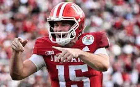 Mike Evans Eyes Free Agency Clarity as Buccaneers Offseason Looms