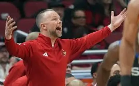 louisville basketball edges rival in late thriller as NCAA tourney hopes tighten