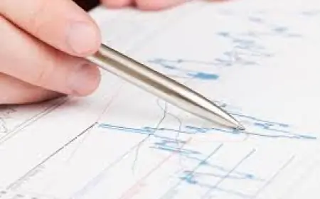 Retail mogul Les Wexner says he was 'naive' and 'conned' by Epstein