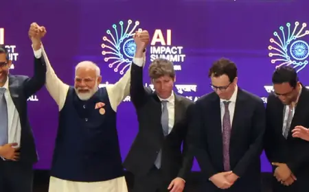 OpenAI, Anthropic CEOs Avoid Handshake at India AI Summit