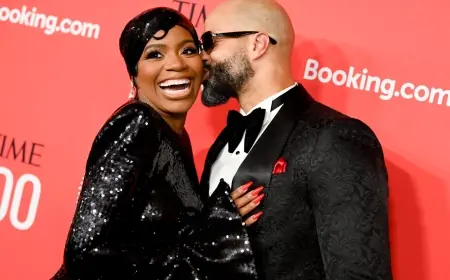 fantasia Surprised by Husband's Onstage Re-Proposal; Father Calls Gesture 'Fake'