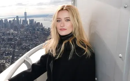 Love Story Fx Scores Praise for Costumes as Sarah Pidgeon Details Transformation