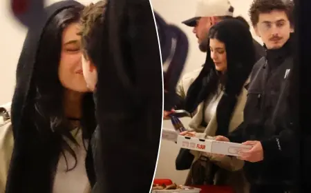 Kylie Jenner and Timothée Chalamet Share a Kiss on a Low-Key Pizza Date in Los Angeles