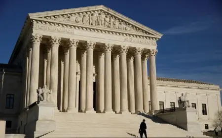 Scotusblog: Democrats Ask Supreme Court to Let New York Judge’s Redistricting Ruling Stand in Malliotakis Case