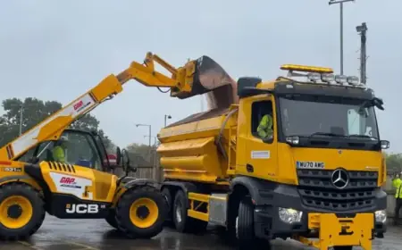 Worcestershire Deploys Gritters for Incoming Snowstorm Warning