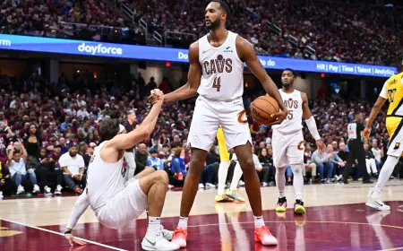 Dean Wade and Evan Mobley Trending Toward Return as Cavs Build Practice Time